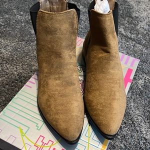 New! Seven7 Women’s Brown Faux Suede Slip on Chelsea Boots